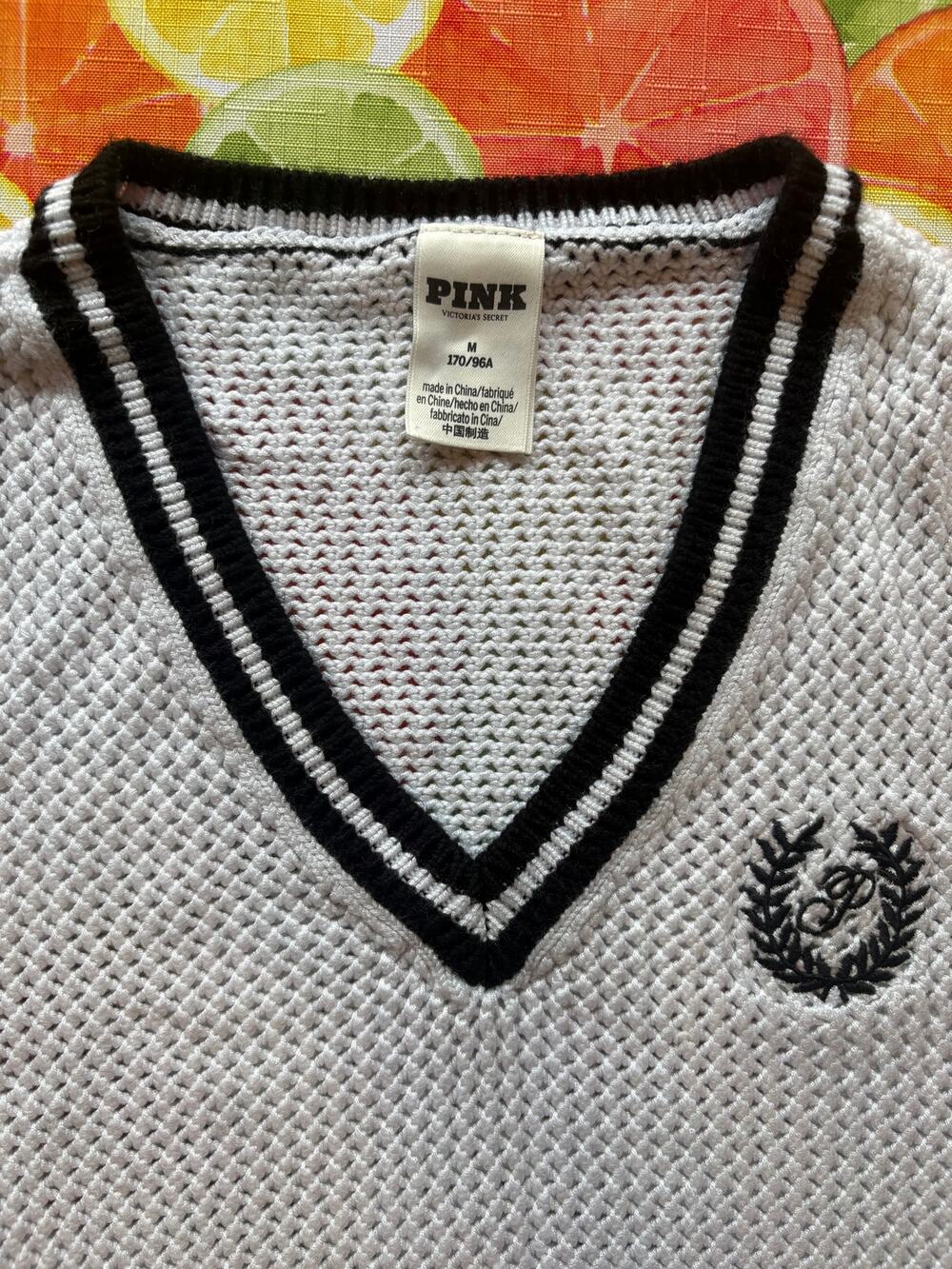 Victoria's Secret Sweater Vest Size Medium